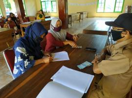 PENYALURAN HONOR KADER POSYANDU DAN KADER KB