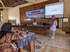 PEMBINAAN POLA ASUH DAN TUMBUH KEMBANG ANAK