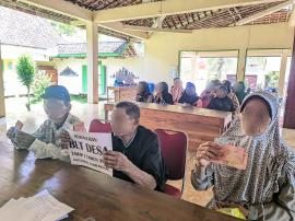 PENYALURAN BLT DESA
