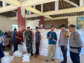 PENYALURAN BANTUAN PANGAN